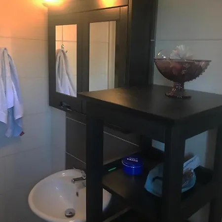 Guedin Sea Side Maisonette Vakantiehuis