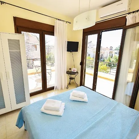 Vakantiehuis Guedin Sea Side Maisonette Nikiti (Sithonia)